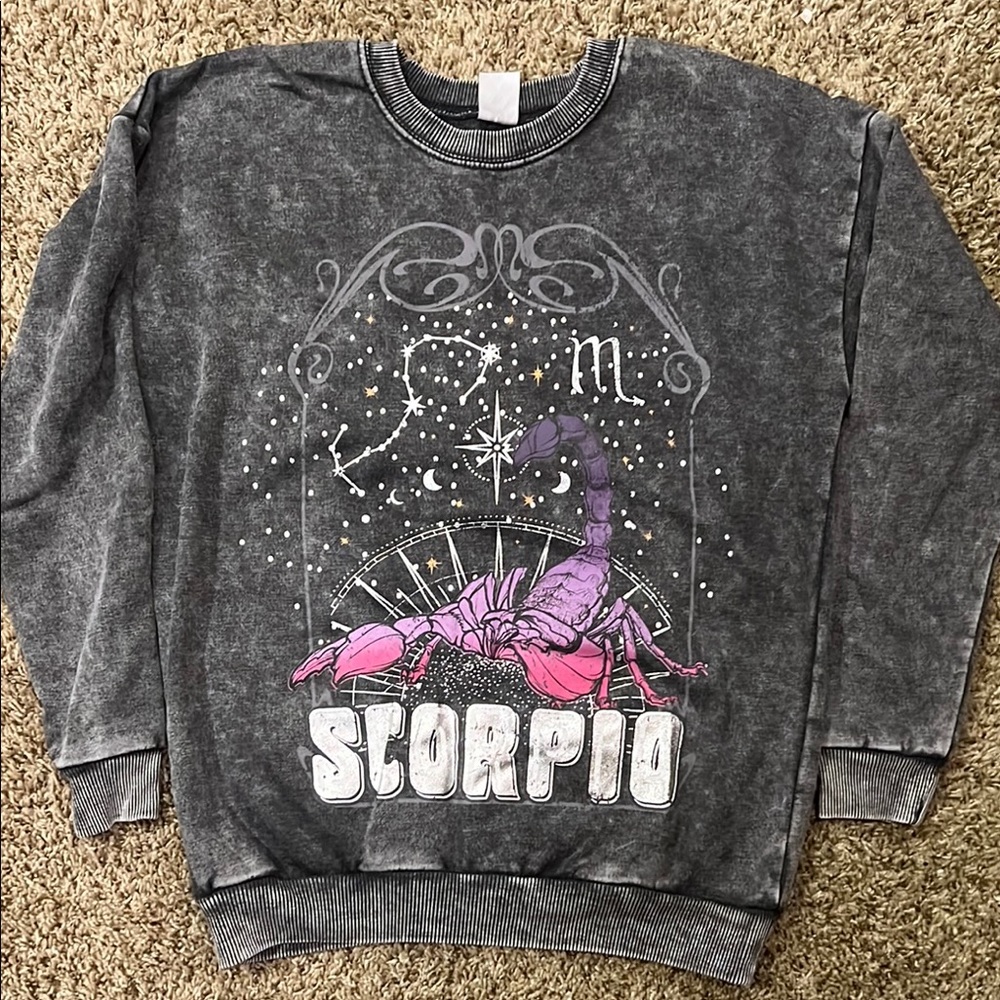 No Boundaries Gray and Pink Crew Neck Sweater
